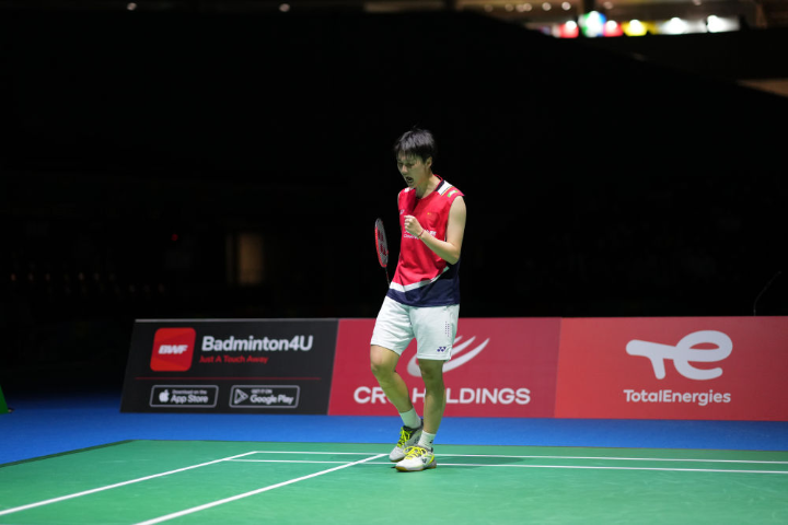 崭露头角 崭露头角