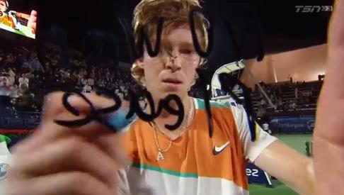 一个以爆发 一个以爆发