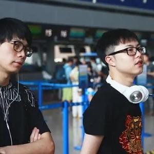 律与合规红 律与合规红